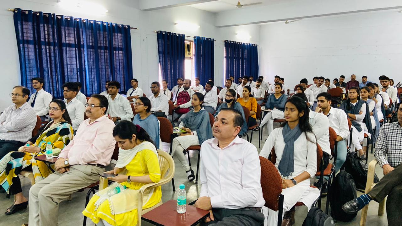 Rajiv Academy for Pharmacy – Mathura
