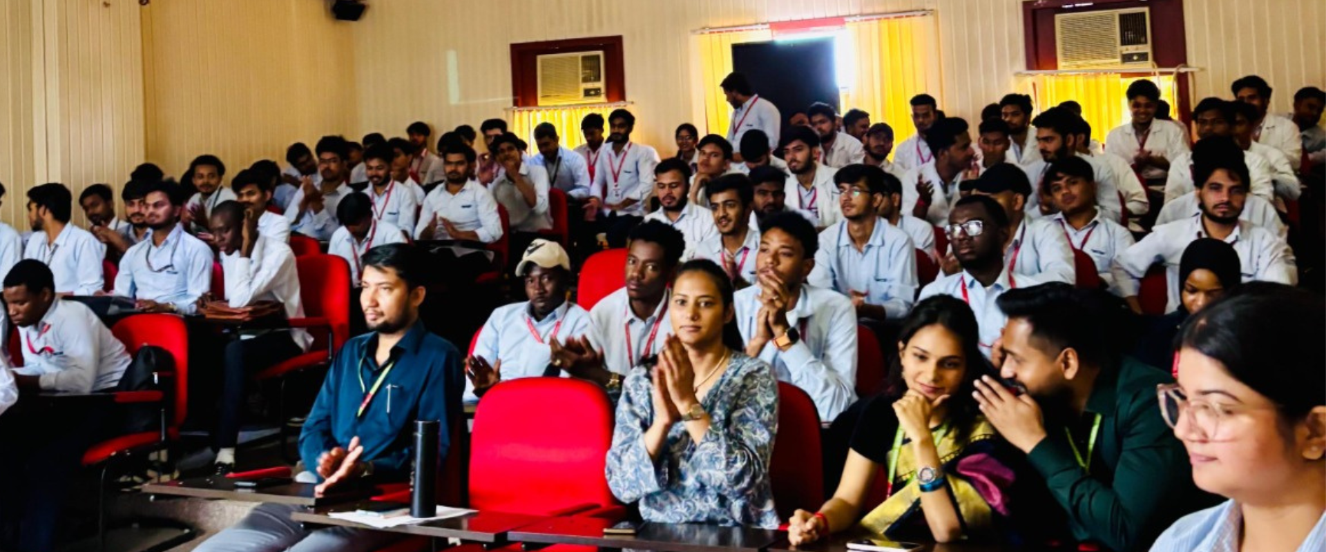 Red and Gold Modern Graduation Banner Landscape (1920 x 800 px)